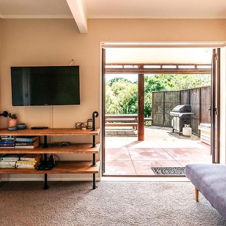 Relax On Ridge Villa Oneroa Екстериор снимка