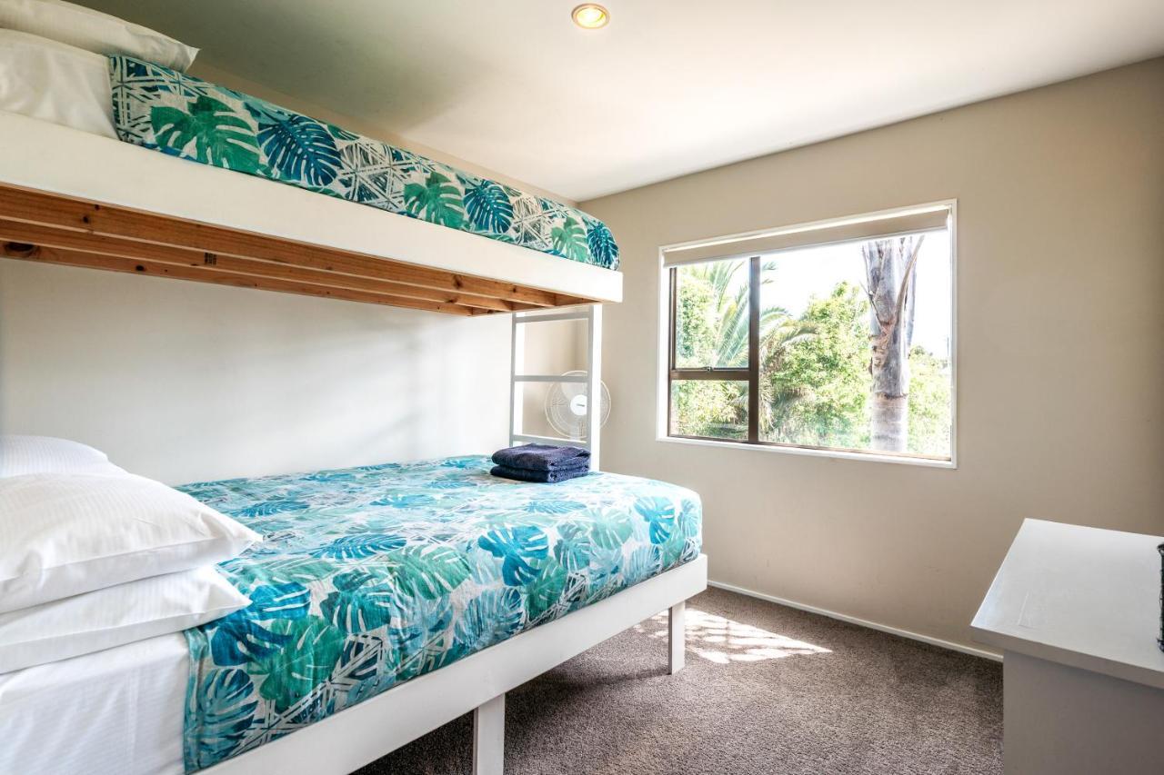 Relax On Ridge Villa Oneroa Екстериор снимка