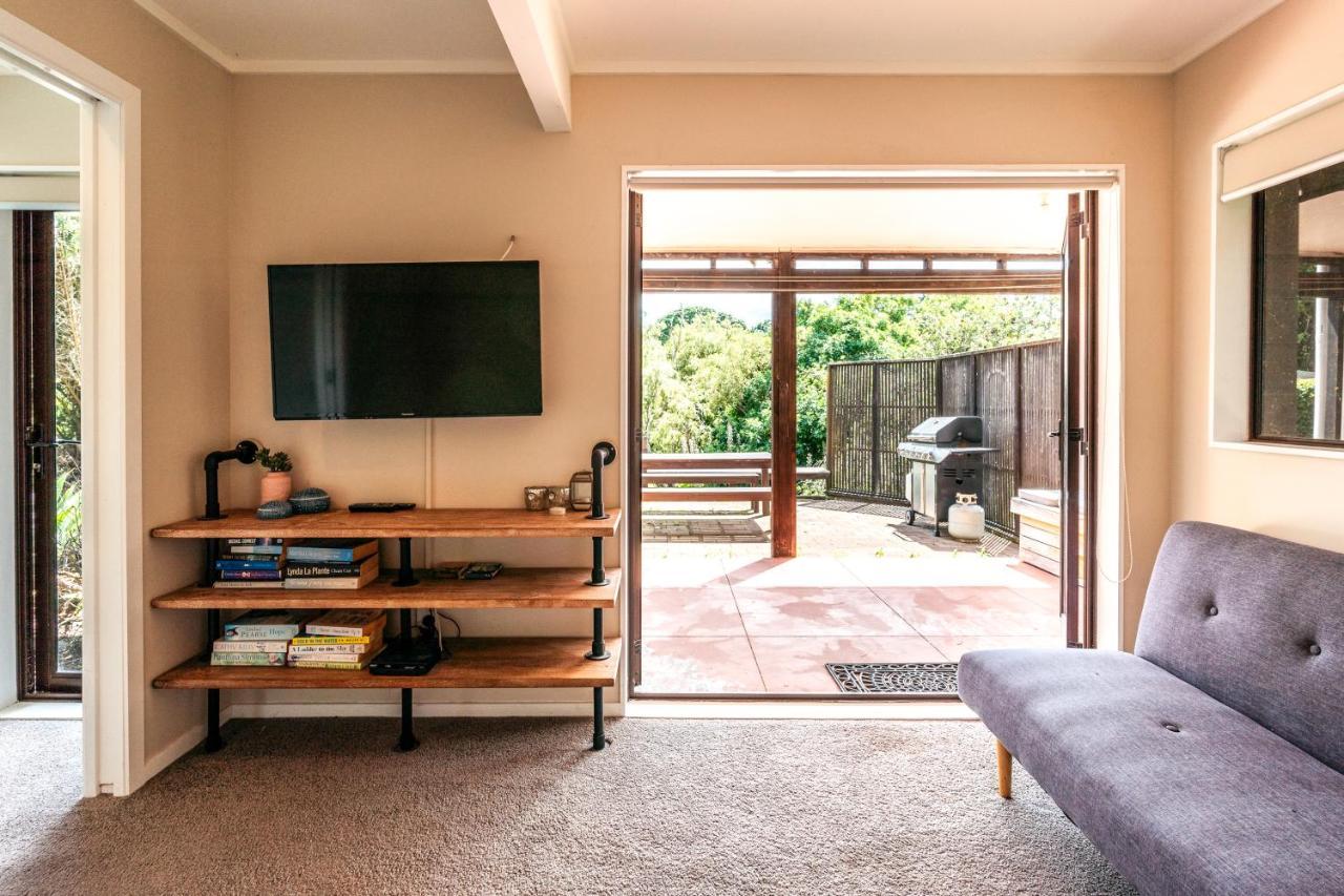Relax On Ridge Villa Oneroa Екстериор снимка